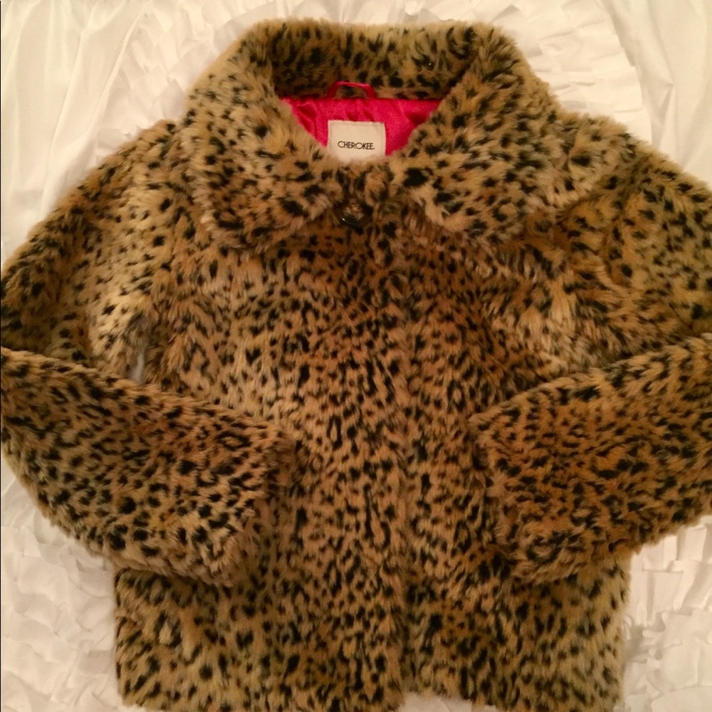 Faux fur leopard coat